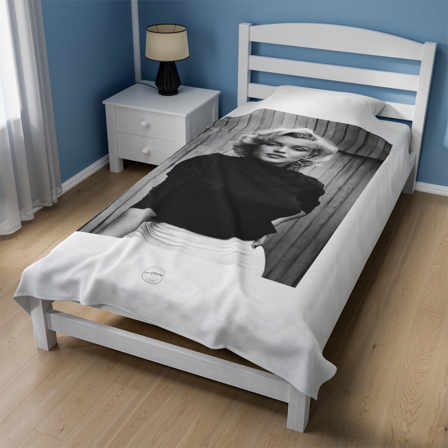 Marilyn Monroe Classy White Velveteen Plush Blanket