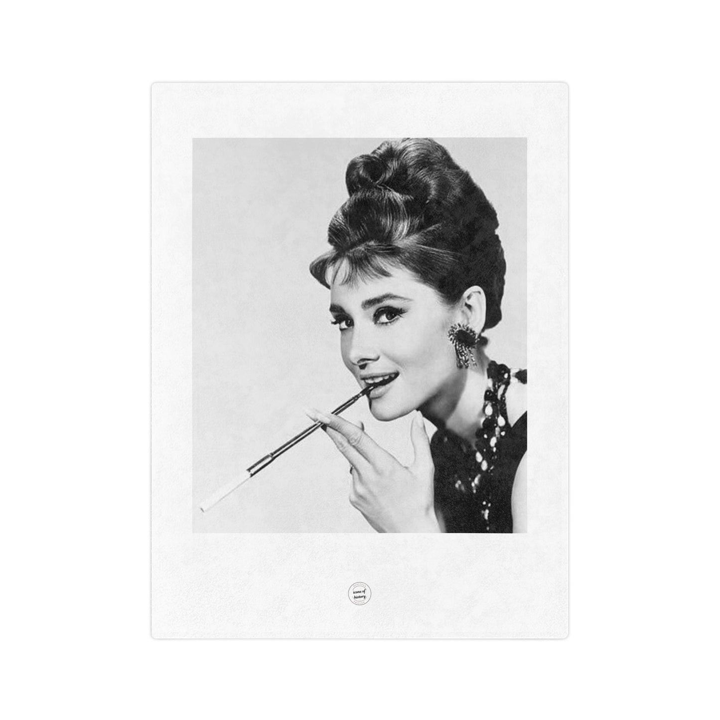 Audrey Hepburn Classy White Velveteen Microfiber Blanket