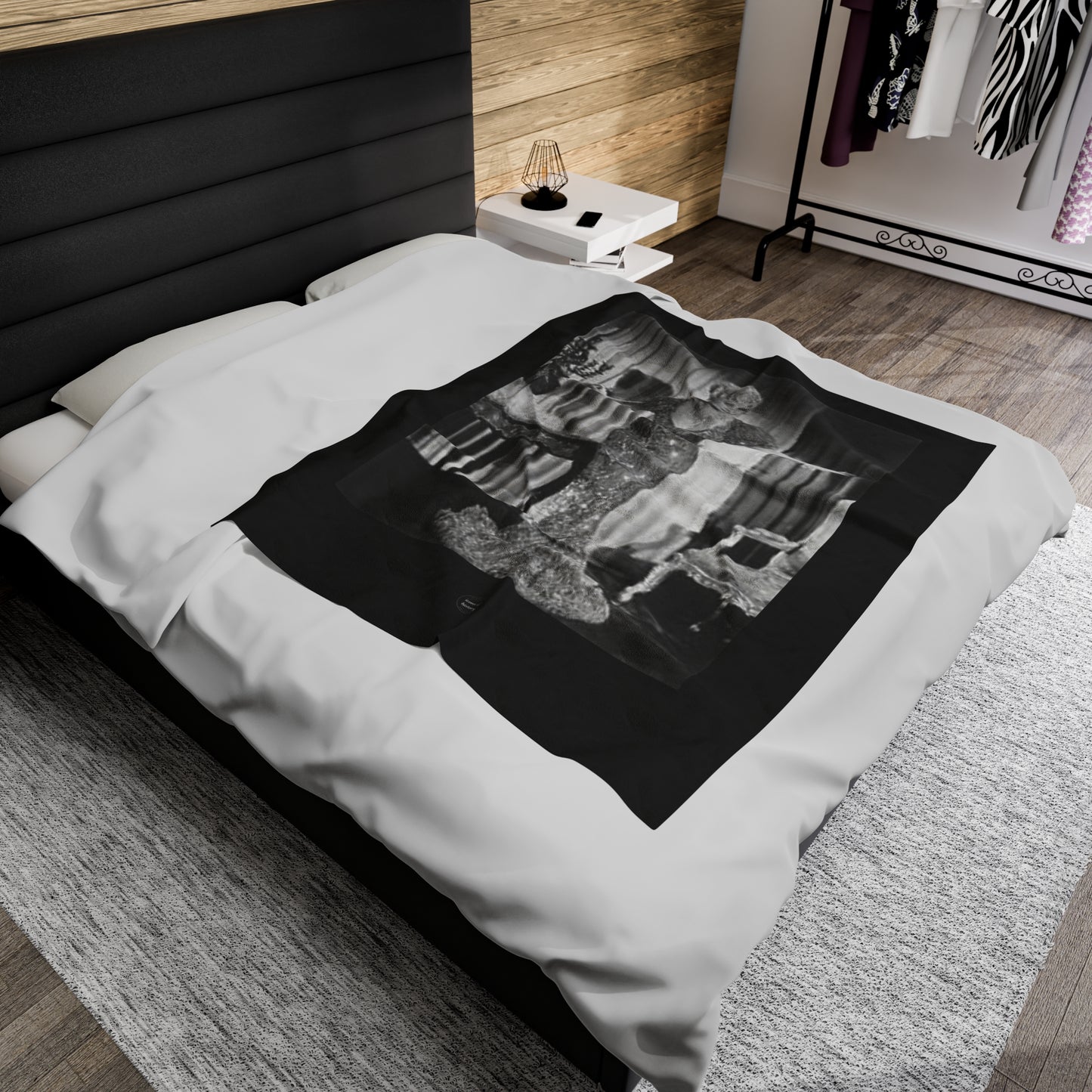Mae West Glamour Velveteen Black Top/ White Inner Plush Blanket