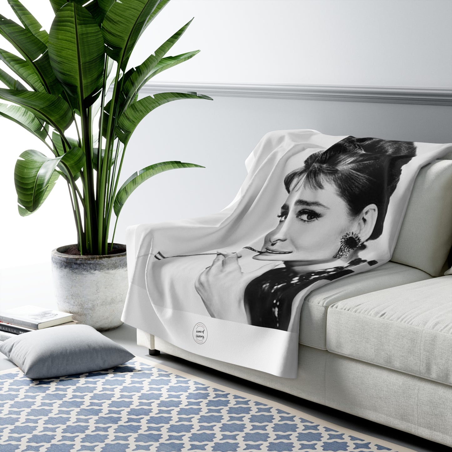 Audrey Hepburn Classy White Sherpa Fleece Blanket