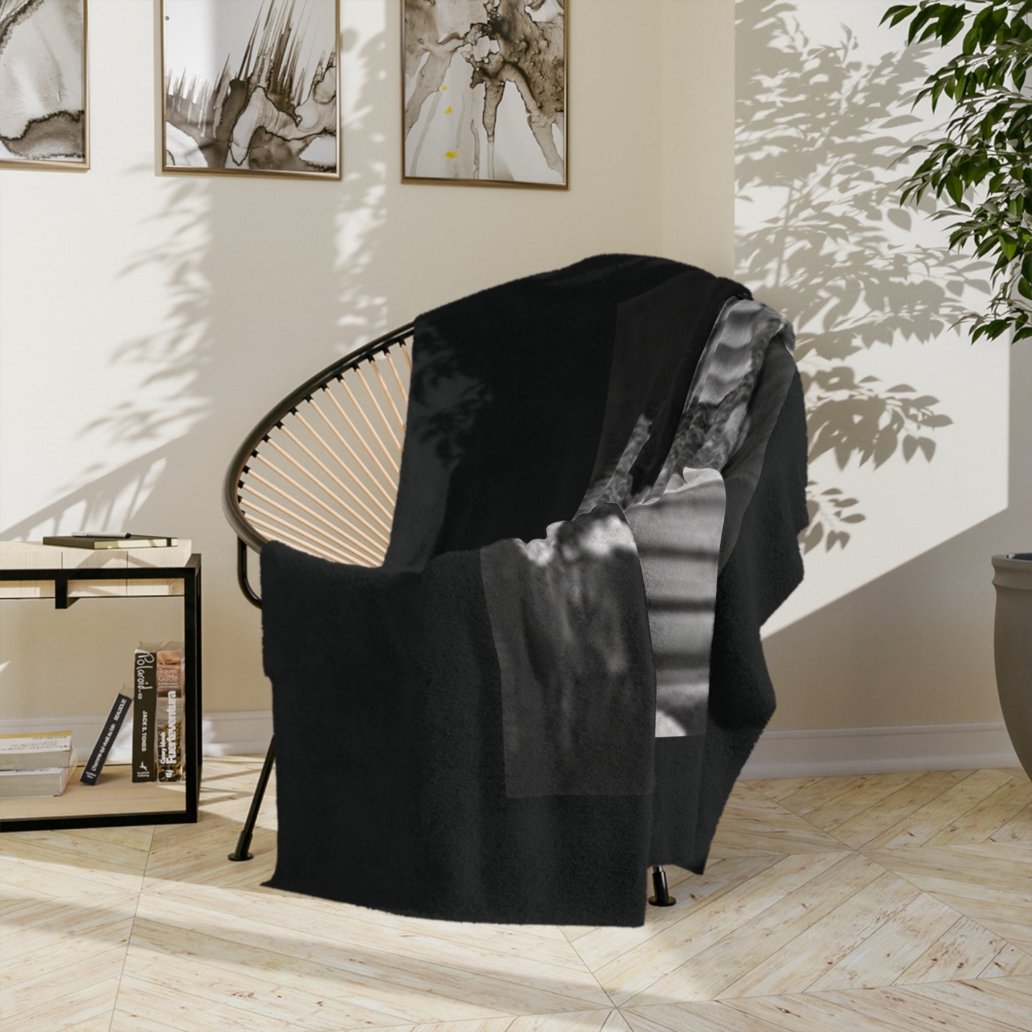 Mae West Glamour Velveteen Microfiber Blanket